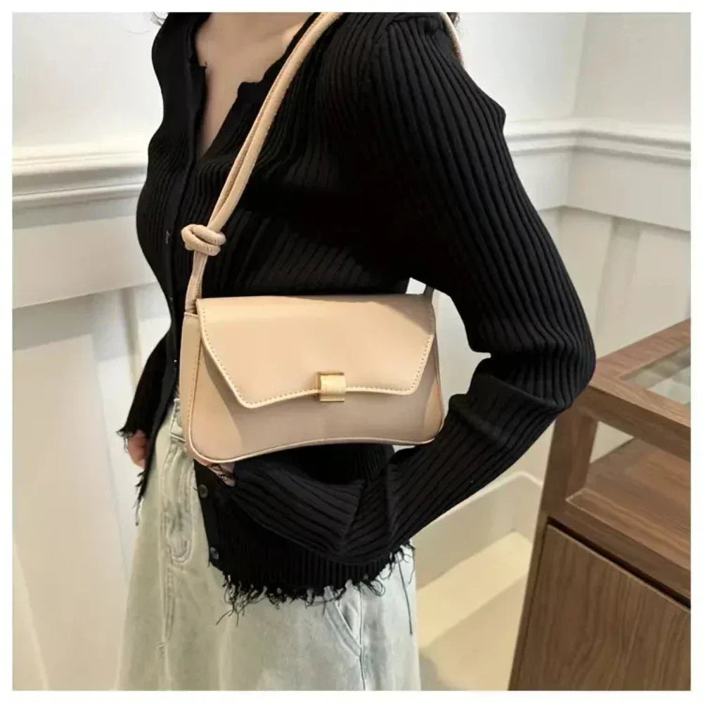 Daphne | Umhängetasche im Vintage-Charme