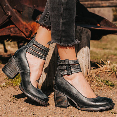 Zeitlose Vintage-Lederpumps 