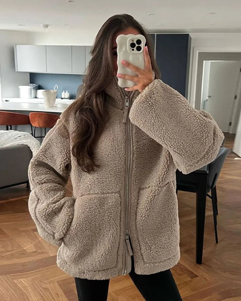 Penelope – Kuschelige Teddy-Pufferjacke