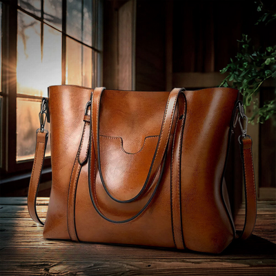 Lydia | Opulentere Charm-Tasche