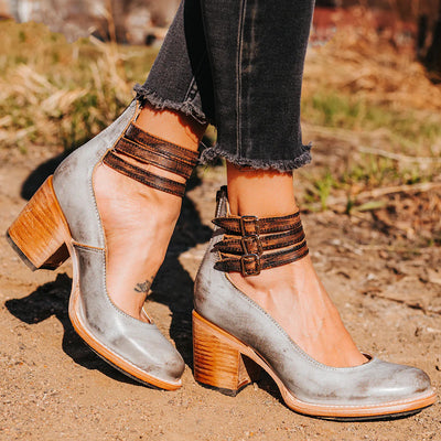 Zeitlose Vintage-Lederpumps 