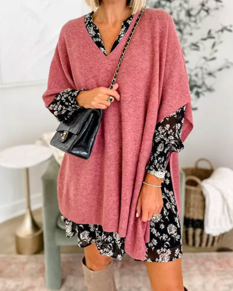 Erica – Locker sitzender, einfarbiger Poncho-Pullover mit V-Ausschnitt 