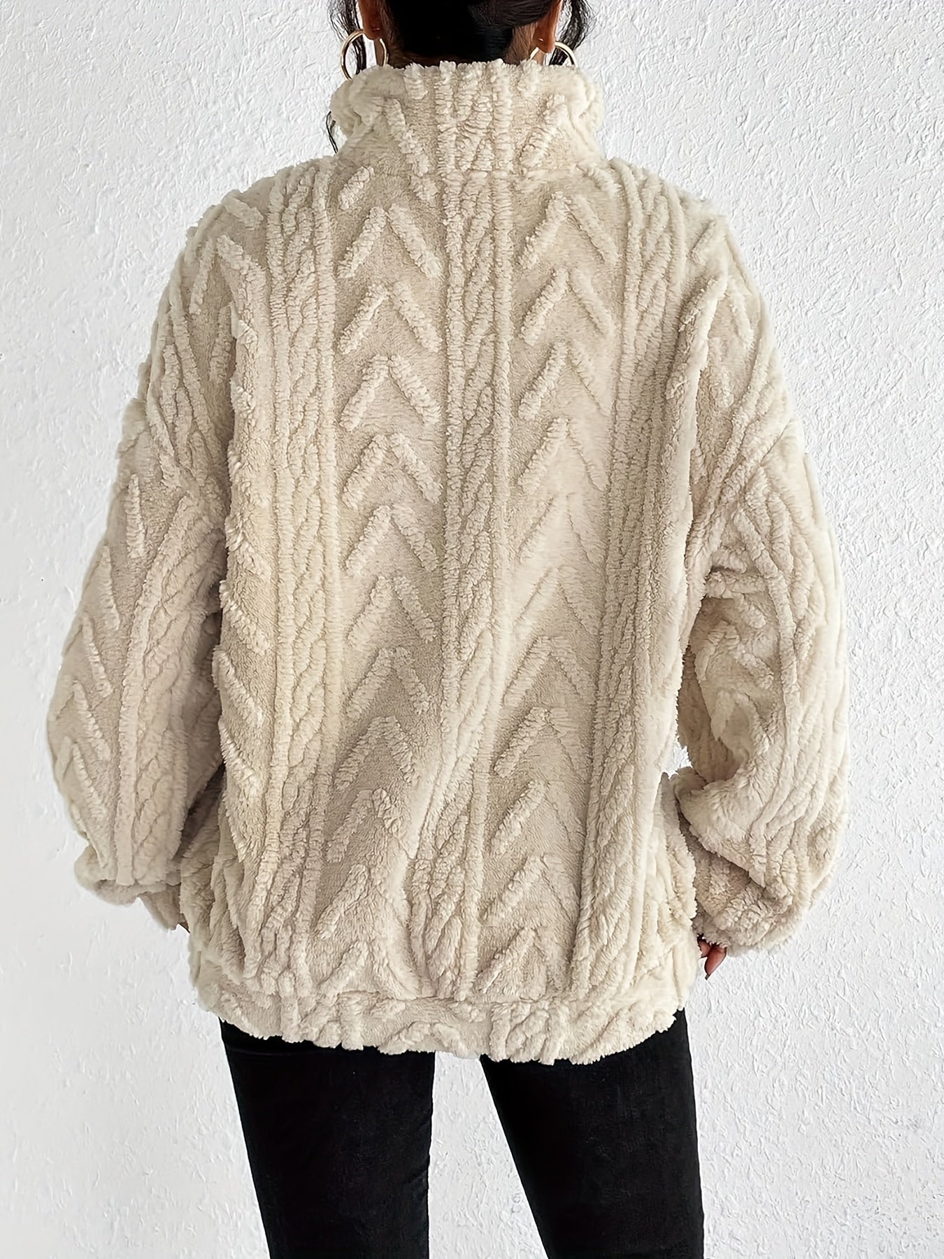 Aila – Flauschiger Pullover mit Reißverschluss 