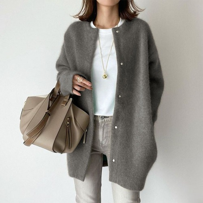 Ella – Schicke und stylische Strickjacke