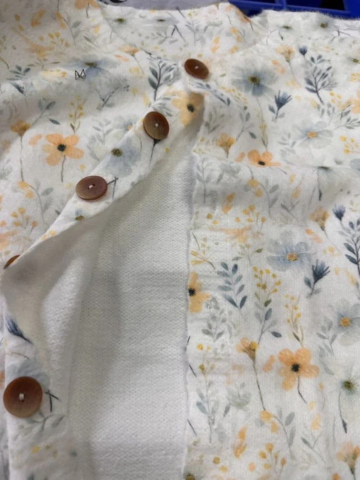 Bristal - Hyggelig Enge Blomsterknappet Cardigan