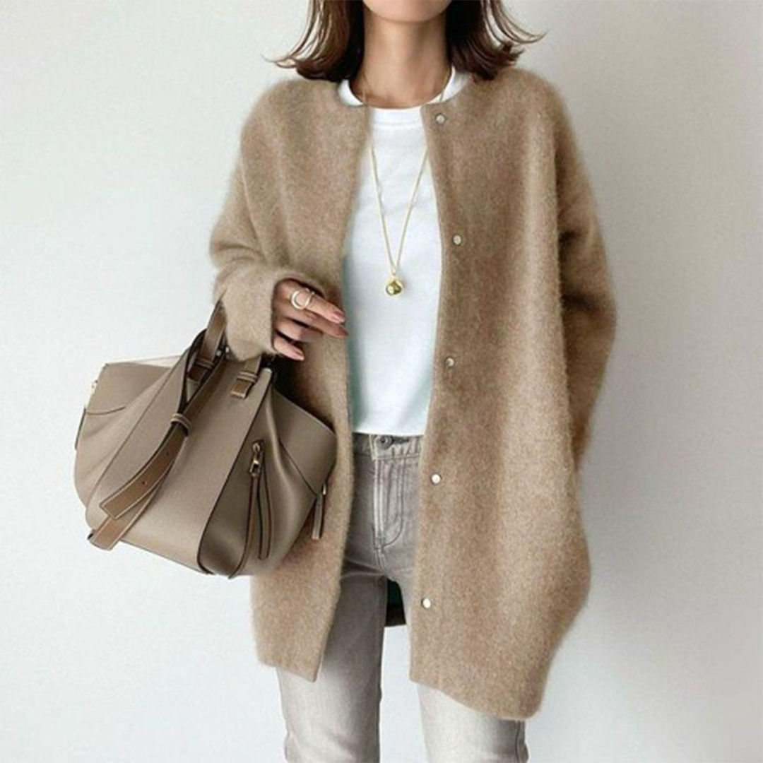 Ella – Schicke und stylische Strickjacke