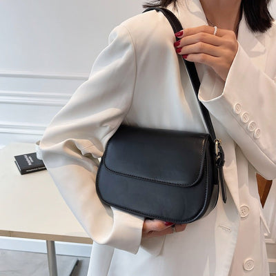 Priscilla - Schulterhandtasche aus veganem Leder 