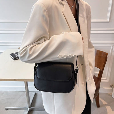 Priscilla - Schulterhandtasche aus veganem Leder 