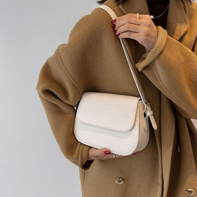 Priscilla - Schulterhandtasche aus veganem Leder 