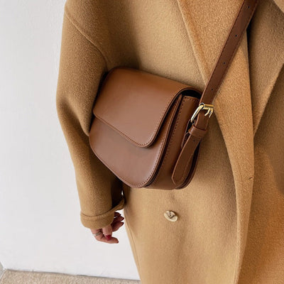 Priscilla - Schulterhandtasche aus veganem Leder 