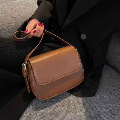 Priscilla - Schulterhandtasche aus veganem Leder 