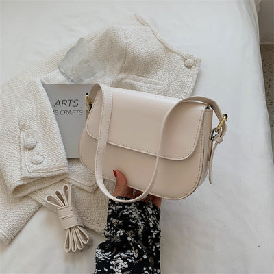 Priscilla - Schulterhandtasche aus veganem Leder 