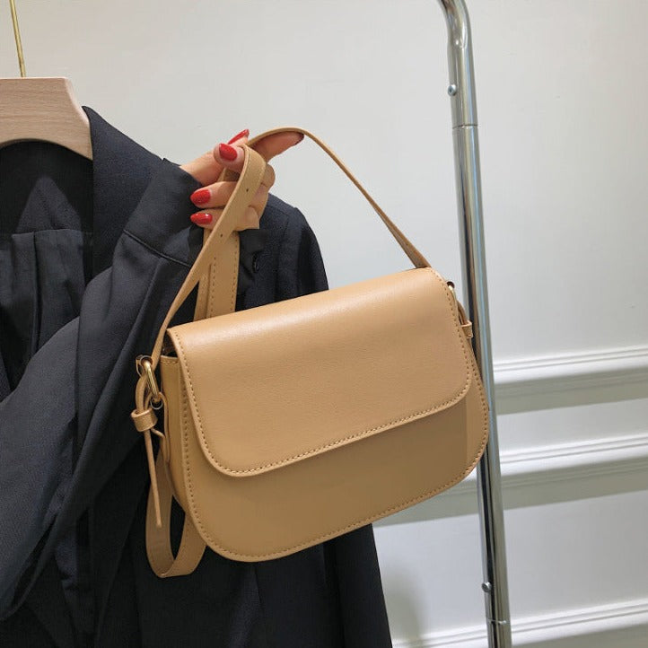Priscilla - Schulterhandtasche aus veganem Leder 