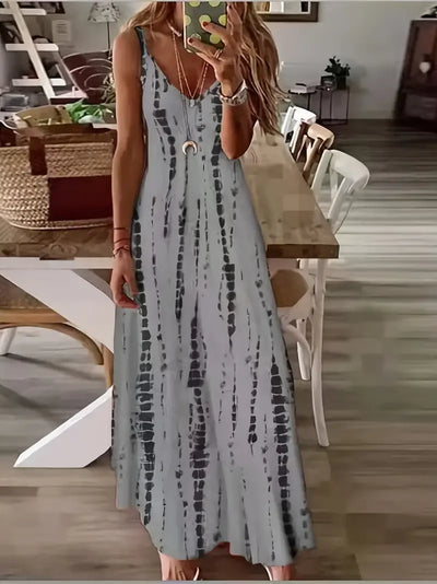 Seren – Maxikleid mit V-Ausschnitt und Batikmuster