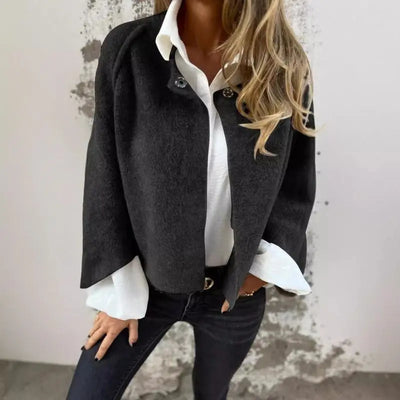 Amalia – Langärmlige Wollstrickjacke mit Rundhalsausschnitt
