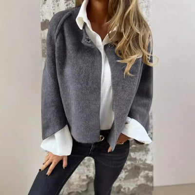 Amalia – Langärmlige Wollstrickjacke mit Rundhalsausschnitt