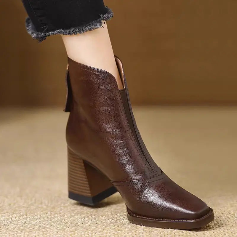 Aphixta Plüsch-Stiefeletten aus Leder