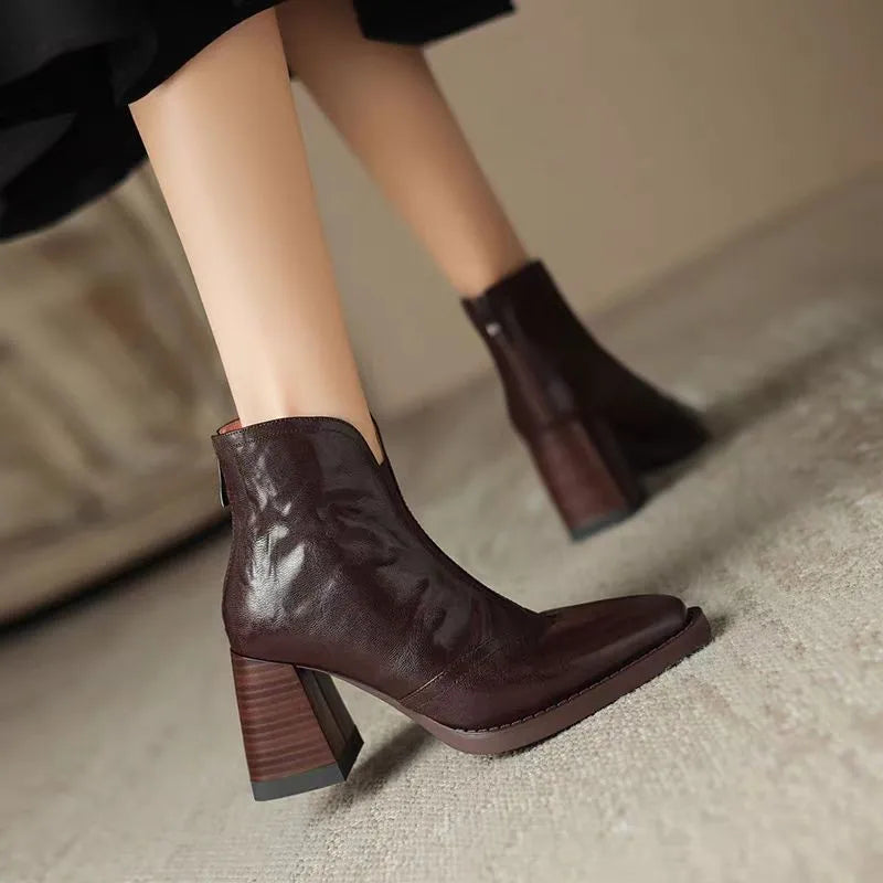 Aphixta Plüsch-Stiefeletten aus Leder
