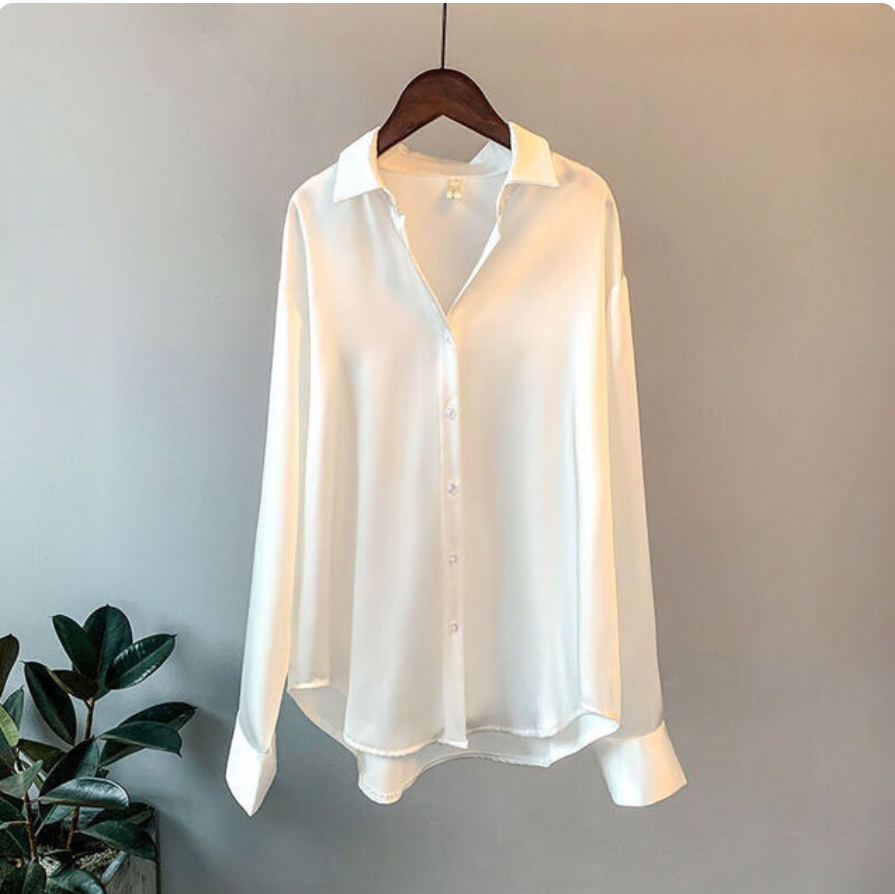 Olivia – Langärmlige Luxus-Satinbluse 