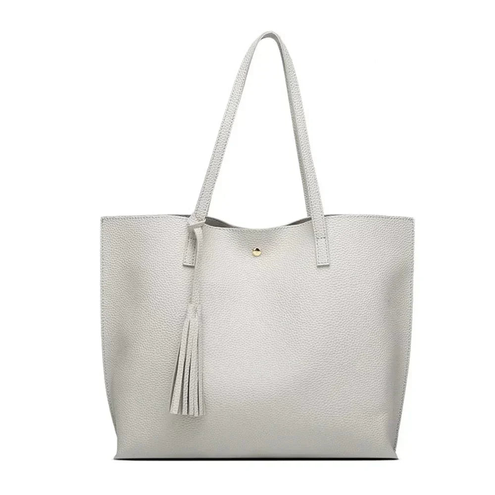 Istar – Schultertasche aus weichem Leder 
