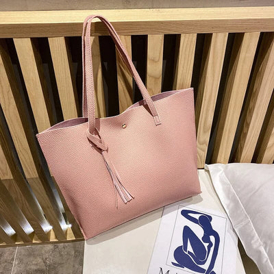 Istar – Schultertasche aus weichem Leder 