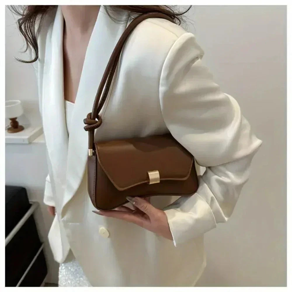 Daphne | Umhängetasche im Vintage-Charme