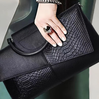 Kassandra | Handtasche mit opulentem Krokodilmuster