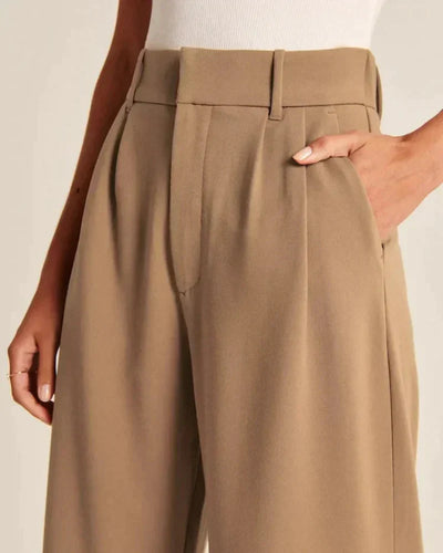 Maßgeschneiderte Hose mit weitem Bein 