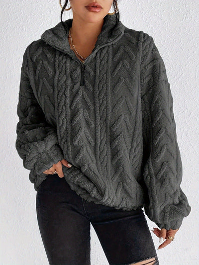 Aila – Flauschiger Pullover mit Reißverschluss 