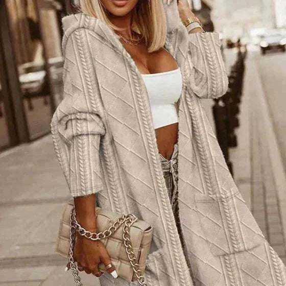 Jelone – Verlängerte Strickjacke mit Kapuze 