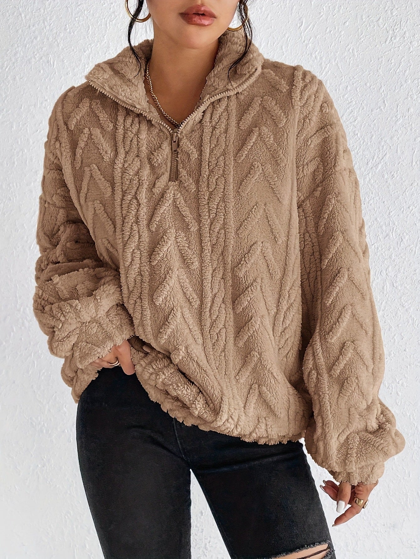 Aila – Flauschiger Pullover mit Reißverschluss 