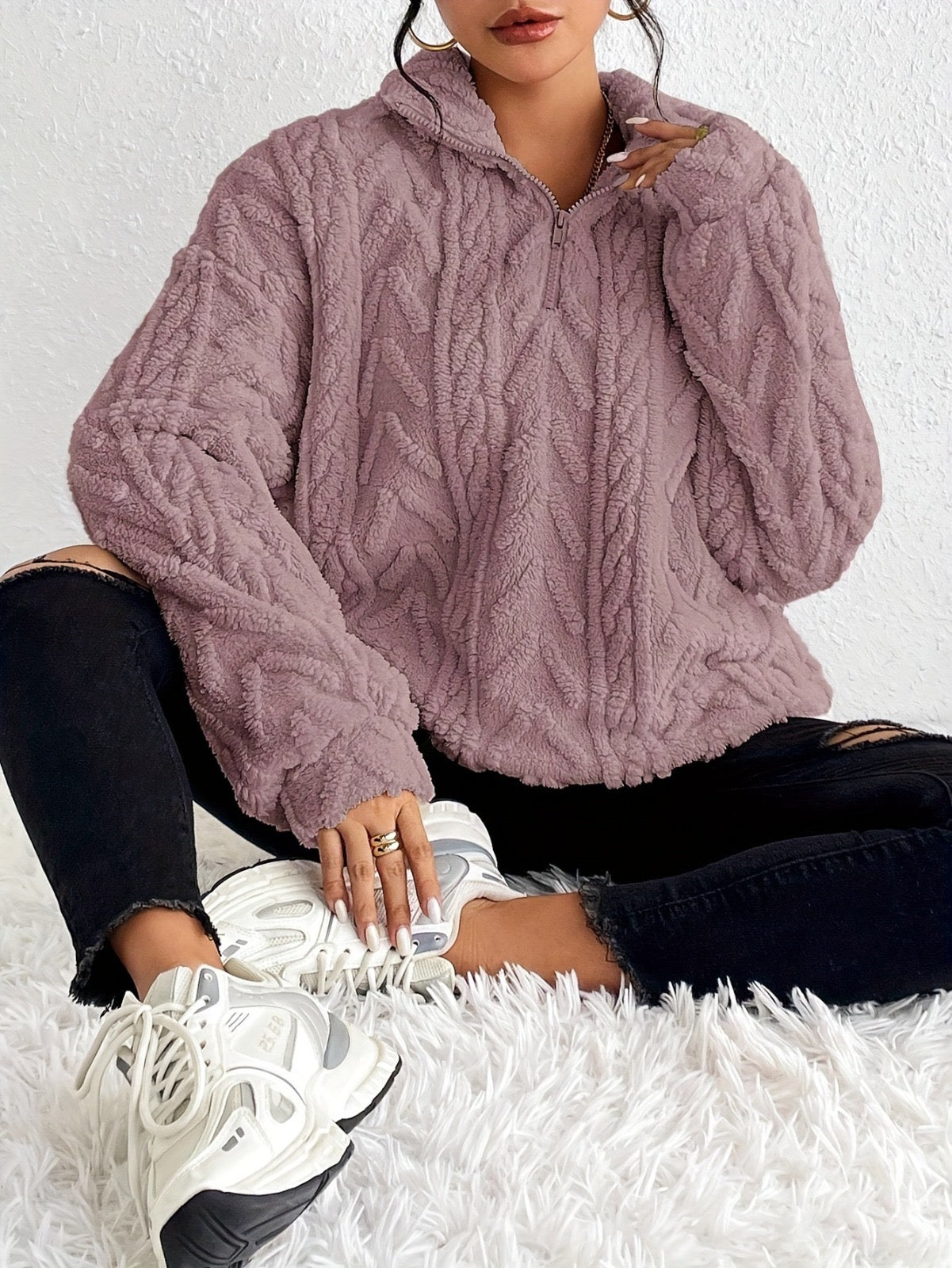 Aila – Flauschiger Pullover mit Reißverschluss 
