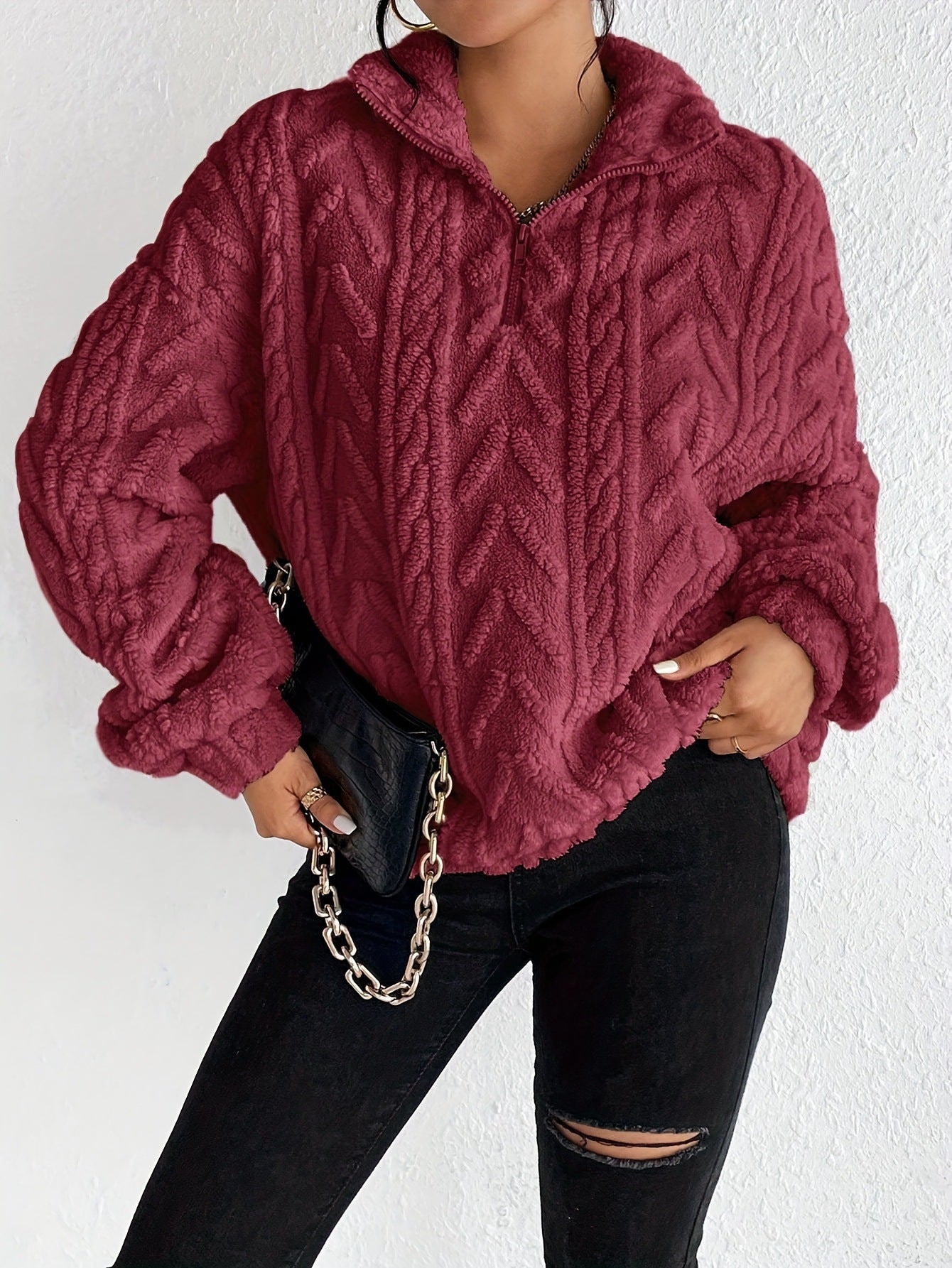 Aila – Flauschiger Pullover mit Reißverschluss 